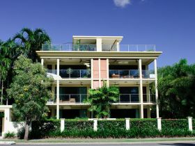 Cairns Beachfront Apartment - Accommodation Main Beach